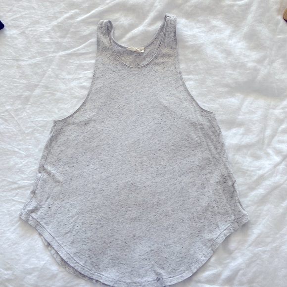 2 for $30 ARITZIA Tanks!!! - Picture 1 of 5